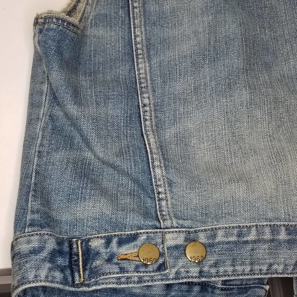 GAP 1969 Distressed Button Down Denim Jean Vest - Picture 12 of 15